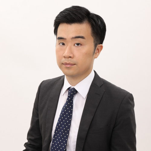 小山 泰祉氏